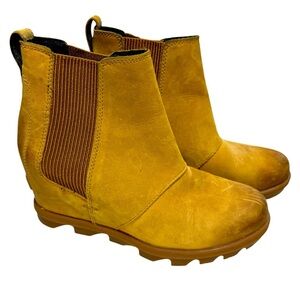 Sorel Joan Rhapsody Chelsea Wedge SZ 8 Waterproof Rugged Wedge Bootie
